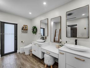 15465 SW 114 St, Miami FL 33196