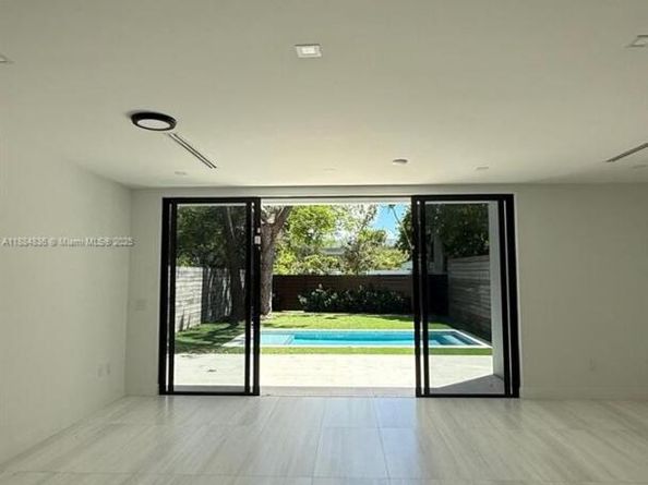 3635 SW 3rd Ave, Miami FL 33145