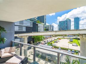 31 SE 6th St 702, Miami FL 33131