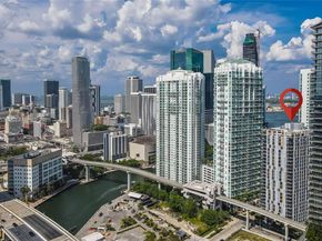 31 SE 6th St 702, Miami FL 33131
