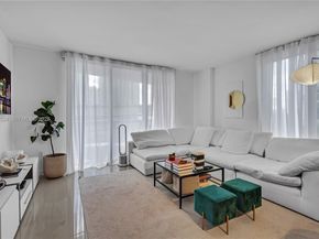 31 SE 6th St 702, Miami FL 33131