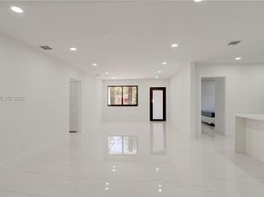 315 NE 160th Ter, Miami FL 33162