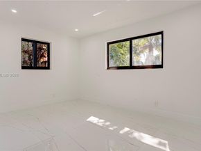 315 NE 160th Ter, Miami FL 33162