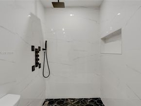 315 NE 160th Ter, Miami FL 33162