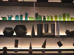 121 NE 34th St 2110, Miami FL 33137