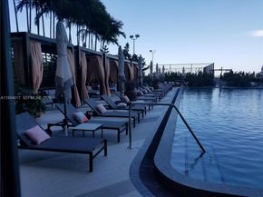 121 NE 34th St 2110, Miami FL 33137