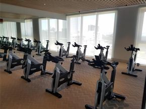 121 NE 34th St 2110, Miami FL 33137