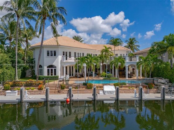 2770 NE 23rd St, Pompano Beach FL 33062