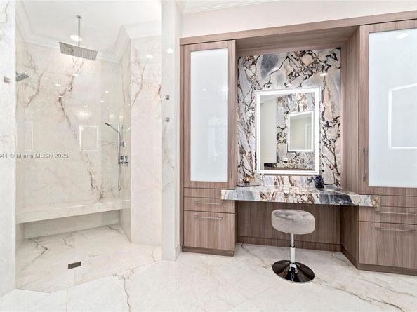 2770 NE 23rd St, Pompano Beach FL 33062