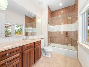 2770 NE 23rd St, Pompano Beach FL 33062