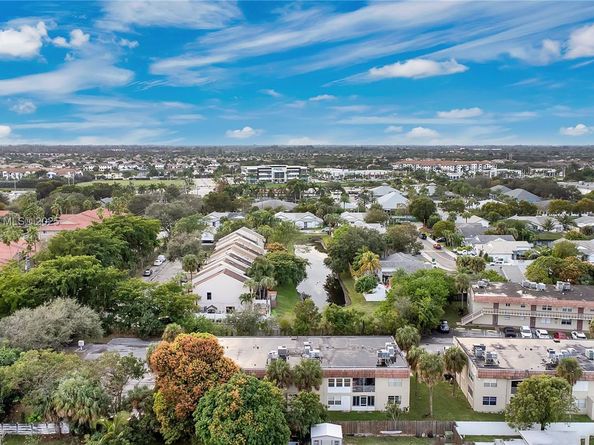 3777 NW 78TH Ave 15G, Davie FL 33024