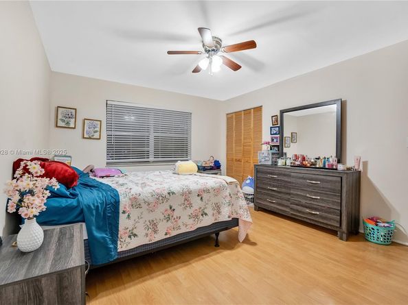 3777 NW 78TH Ave 15G, Davie FL 33024