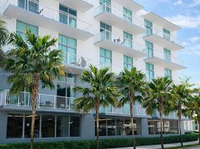 2100 Van Buren St 214, Hollywood FL 33020
