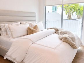 2100 Van Buren St 214, Hollywood FL 33020