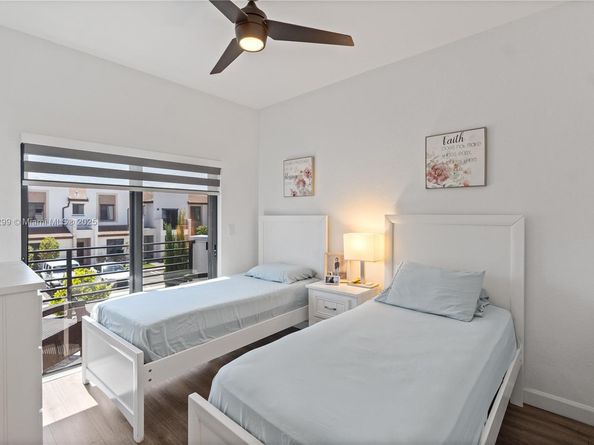 21018 NE 8th Ave 21018, Miami FL 33179