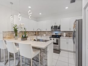 21018 NE 8th Ave 21018, Miami FL 33179