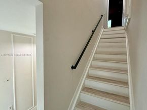 1035 NW 2nd Ave, Fort Lauderdale FL 33311