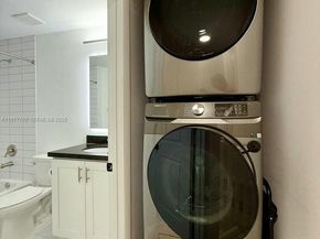 1035 NW 2nd Ave, Fort Lauderdale FL 33311