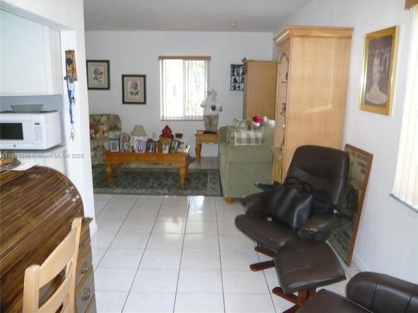 55 SW 62nd Ct, Miami FL 33144