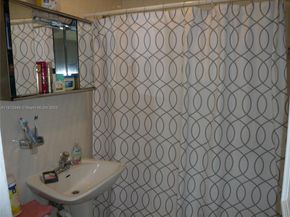 55 SW 62nd Ct, Miami FL 33144