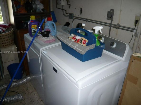 55 SW 62nd Ct, Miami FL 33144