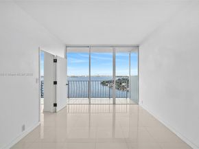 7601 E Treasure Dr PH216, North Bay Village FL 33141