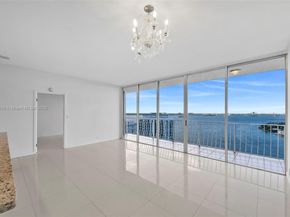 7601 E Treasure Dr PH216, North Bay Village FL 33141