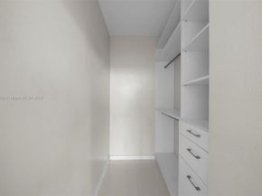 7601 E Treasure Dr PH216, North Bay Village FL 33141