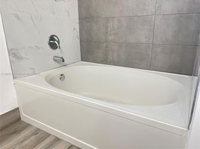 17150 N Bay Rd 2814, Sunny Isles Beach FL 33160