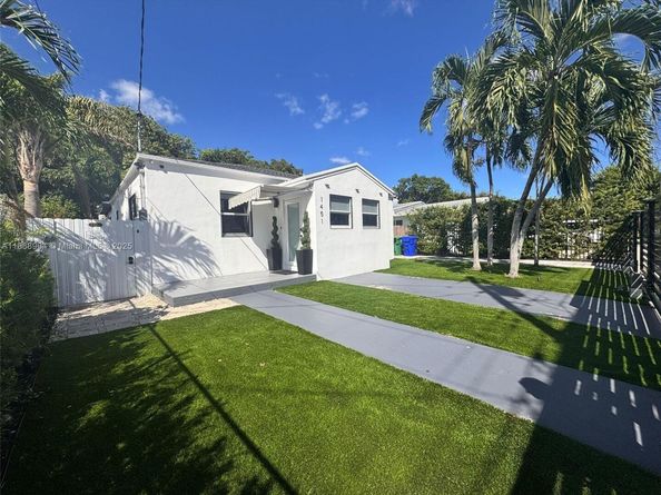 1451 NW 31st St, Miami FL 33142