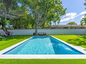 1451 NW 31st St, Miami FL 33142