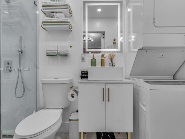 1451 NW 31st St, Miami FL 33142