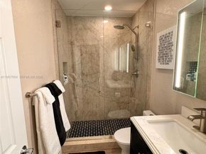 1423 Holly Heights Dr 19, Fort Lauderdale FL 33304