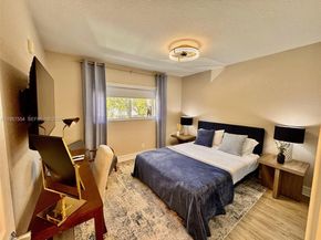 1423 Holly Heights Dr 19, Fort Lauderdale FL 33304