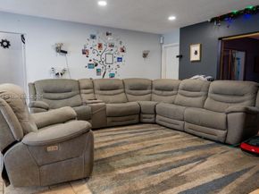 650 SW 68th Ave, Pembroke Pines FL 33023