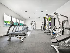 4369 NW 9th St, Plantation FL 33317