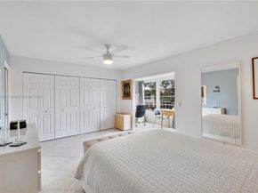 143 Oakridge J 143, Deerfield Beach FL 33442