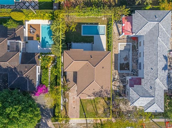 2523 Red Road, Coral Gables FL 33134
