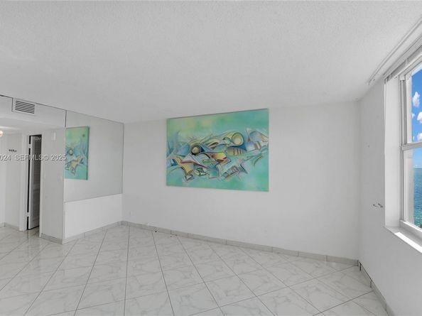 1920 S Ocean Dr 16B, Hallandale Beach FL 33009