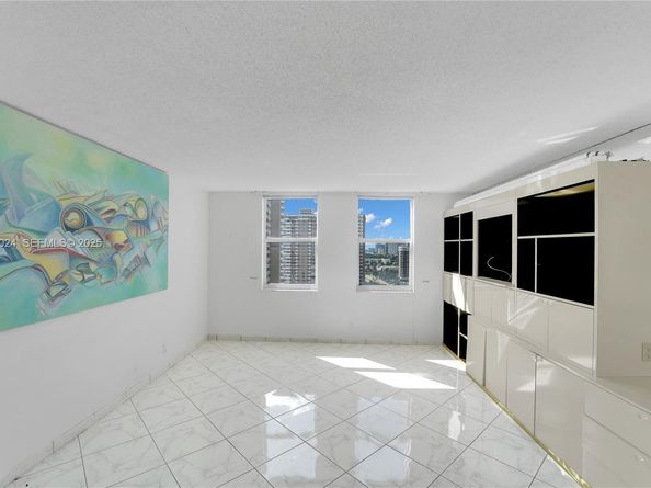 1920 S Ocean Dr 16B, Hallandale Beach FL 33009
