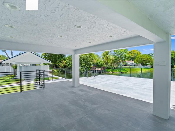 12870 SW 47th St, Miami FL 33175