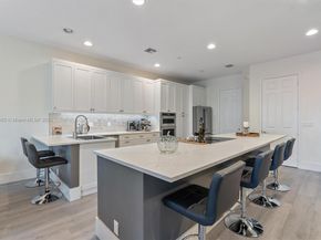 12 Nottingham Pl, Boynton Beach FL 33426