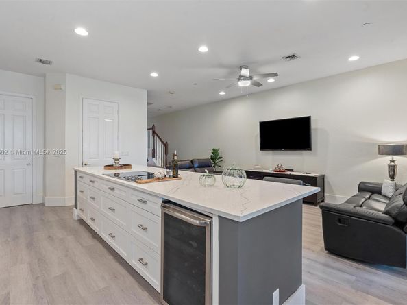 12 Nottingham Pl, Boynton Beach FL 33426