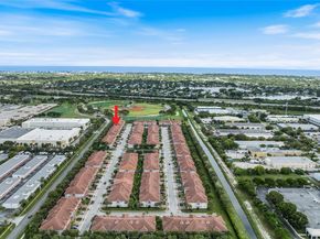 12 Nottingham Pl, Boynton Beach FL 33426