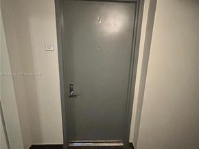 41 SE 5th St 907, Miami FL 33131