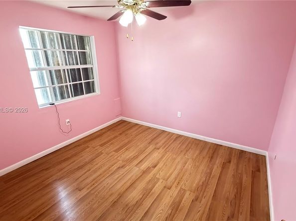 11249 SW 33rd Cir Pl, Miami FL 33165