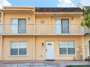 11249 SW 33rd Cir Pl, Miami FL 33165