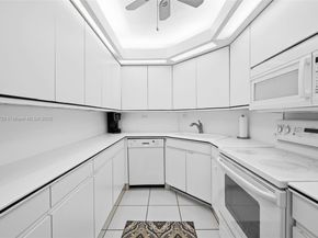 3111 N Ocean Dr 812, Hollywood FL 33019