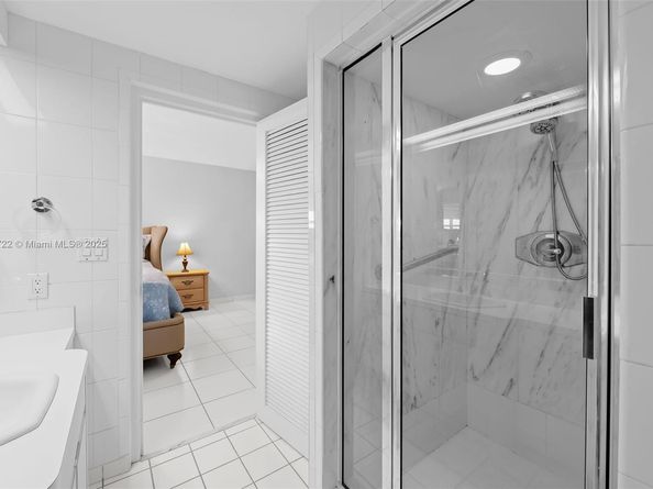 3111 N Ocean Dr 812, Hollywood FL 33019