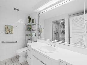 3111 N Ocean Dr 812, Hollywood FL 33019